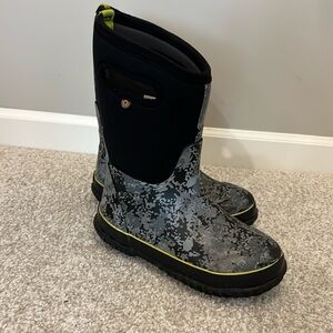 Bogs Winter Boots (size 3Y)